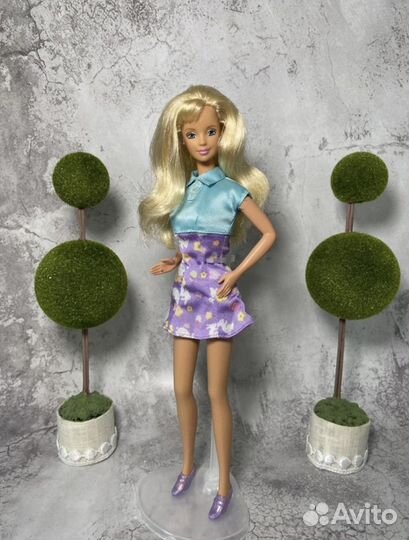 Easter Surprise Barbie 1998