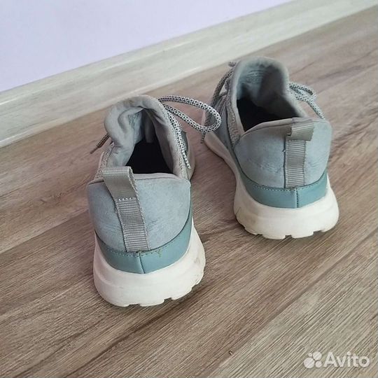 Кроссовки mango