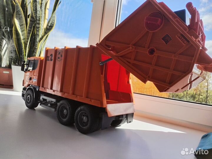 Брудер Bruder мусоровоз