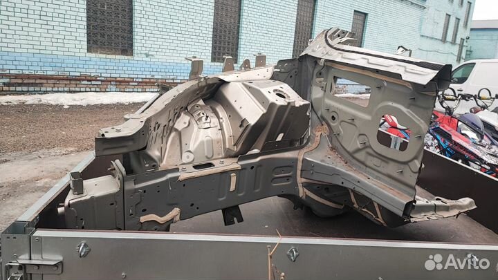 Правая четверть кузова Lixiang L9