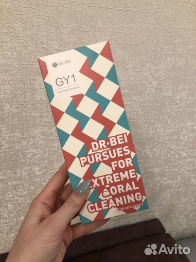 Зубная щетка