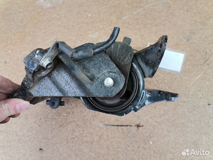 Опора двигателя / АКПП Mazda 6 GH седан 2009 2.0