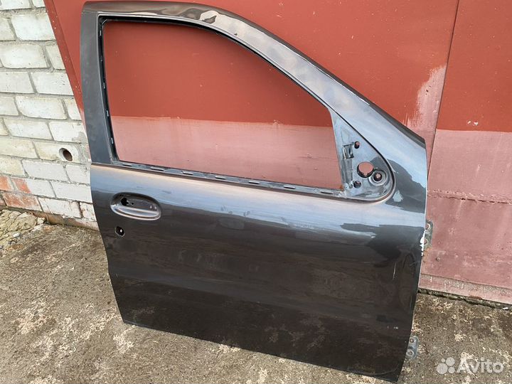 Дверь передняя правая fiat albea