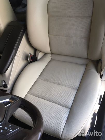 Пошив ремонт и перетяжка автосалона