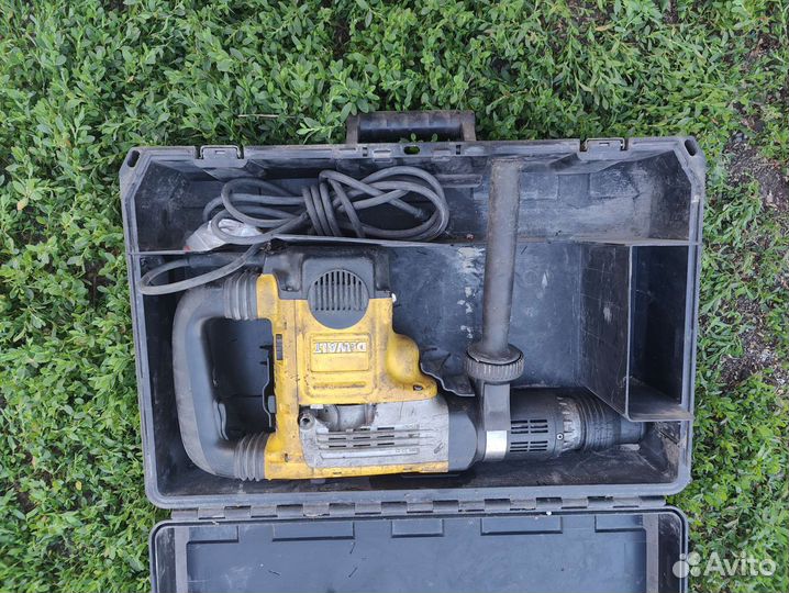 Молоток отбойный dewalt d25730