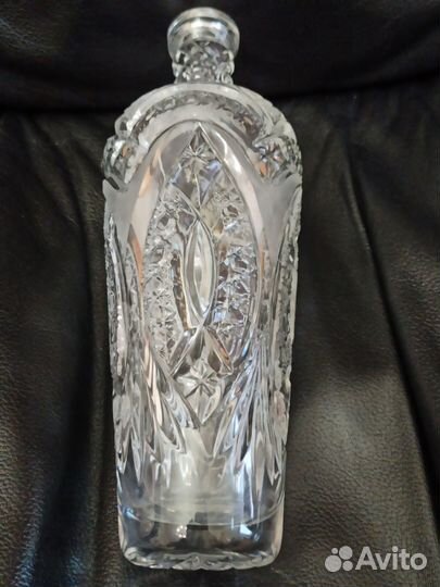 Графин хрустальный