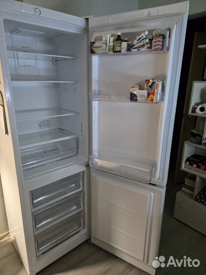 Холодильник двухкамерный No frost