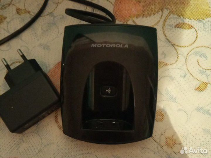 Радиотелефон motorola