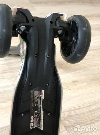 Самокат трехколесный