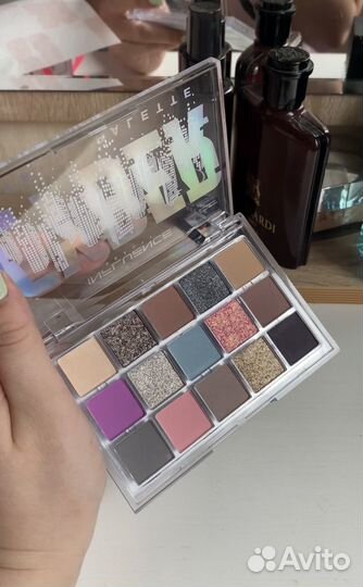 Палетка теней для век influence beauty cyber
