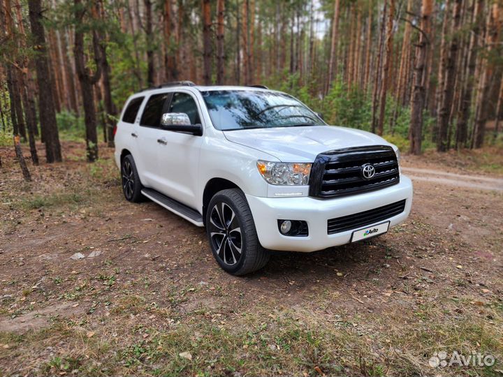 Toyota Sequoia 5.7 AT, 2011, 274 000 км