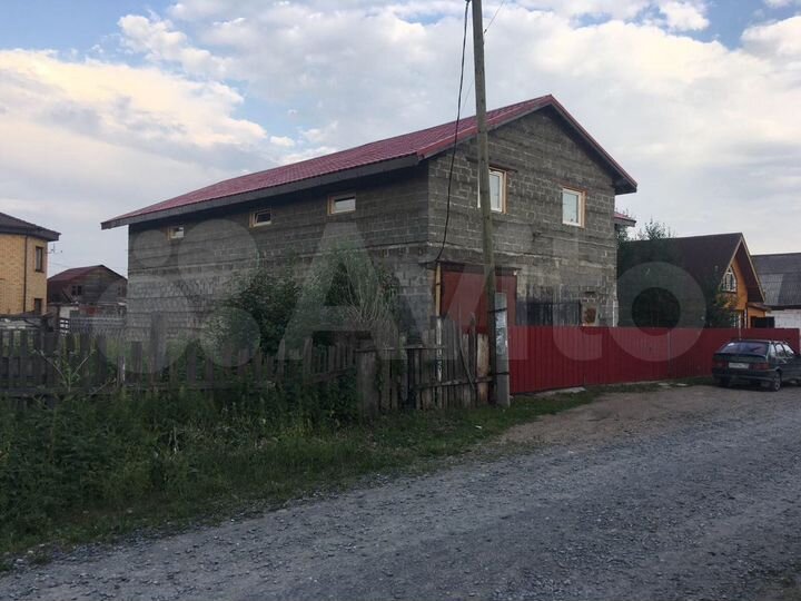 Коттедж 397,4 м² на участке 6,5 сот.