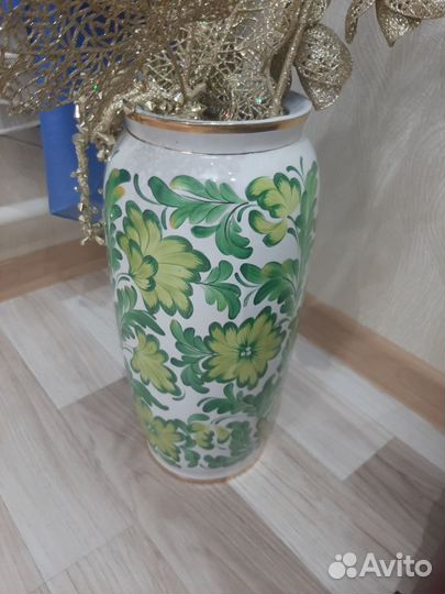 Фарфоровая ваза Зеленые цветы СССР