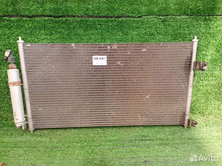 Радиатор кондиционера Nissan X-Trail NT30