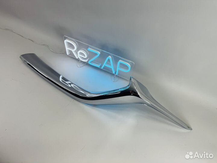 Накладка решетки радиатора левая Mazda Cx-5
