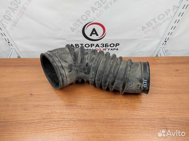 Патрубок воздушного фильтра FVR 34