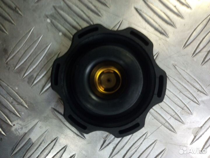 Крышка заливной горловины радиатора