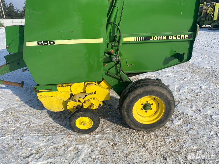 Пресс-подборщик John Deere 550, 2001