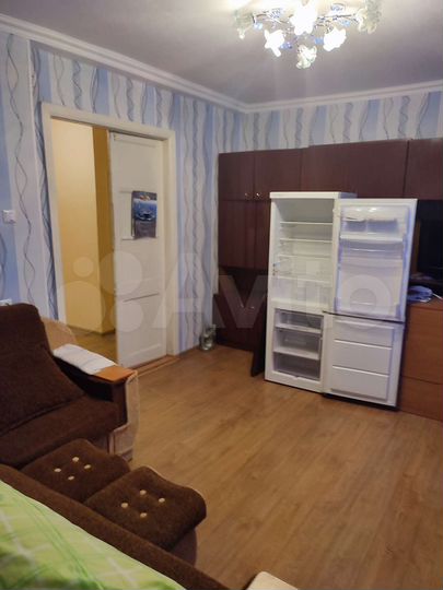 3-к. квартира, 65 м², 1/3 эт.