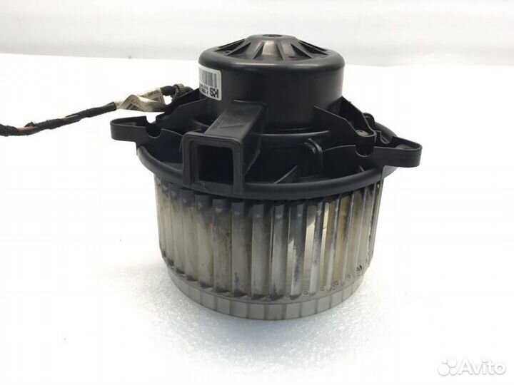 Мотор печки Chevrolet Cruze хетчбек 1.6 2012