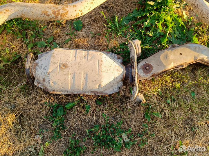 Глушитель коллектор катализатор mitsubishi