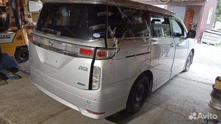 Электронный блок Nissan Elgrand PE52 VQ35DE 2011