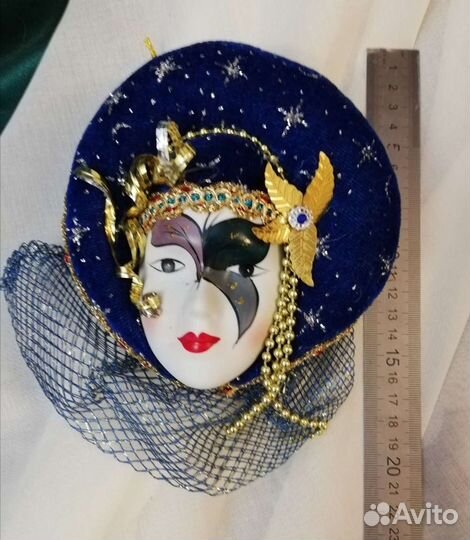 Венецианская маска