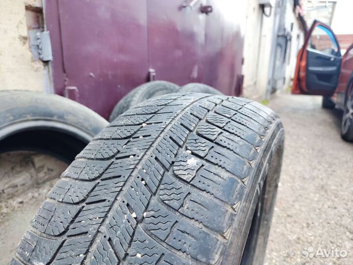Michelin X-Ice 205/60 R16