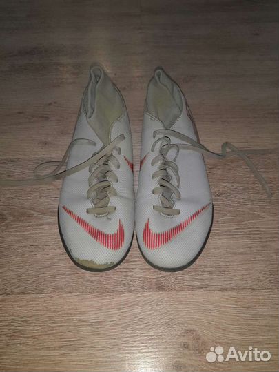 Футзалки nike