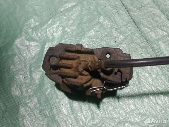 Суппорт передний левый Ford Mondeo 2 лифтбек 1.8I