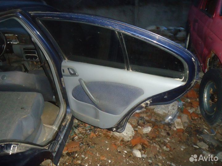 1U4853374 накладка порога правая Skoda Octavia I