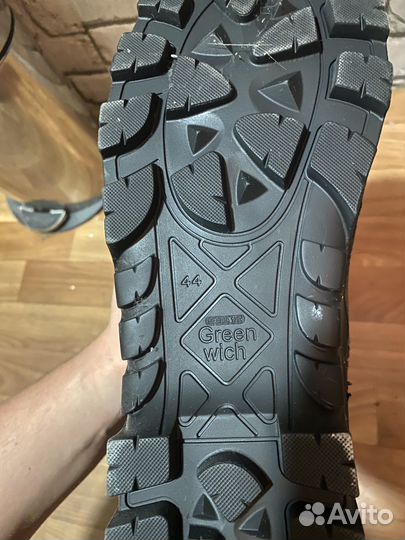 Шапка - ушанка уига (га), берцы