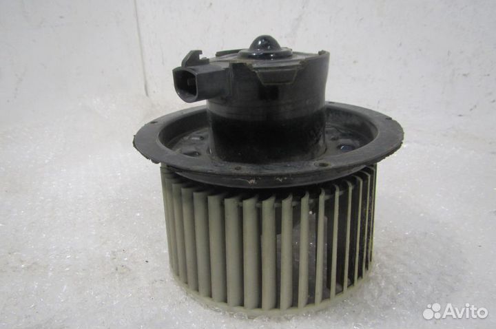 Моторчик печки F8VH19805AB