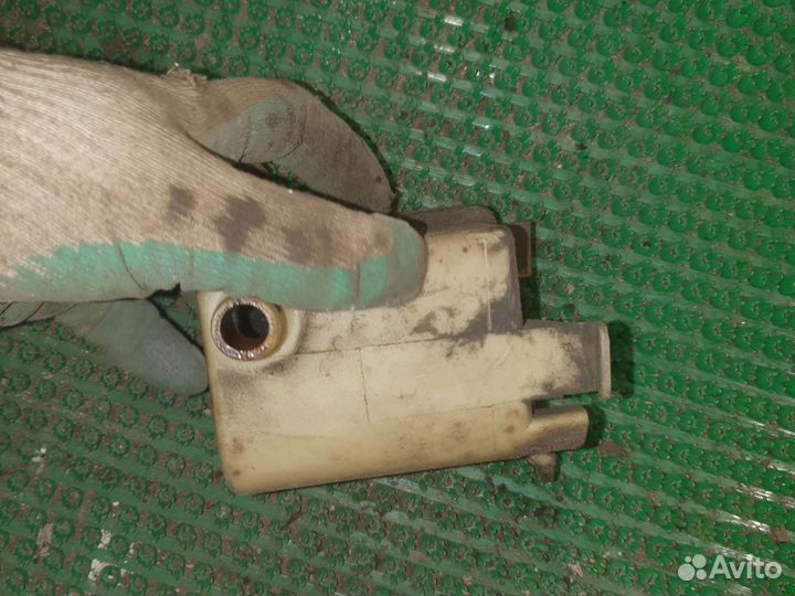 Бачок Гур Додж Караван 3 Крайслер Вояджер