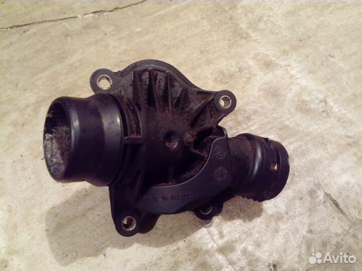 Корпус термостата BMW X5 Е53 бмв