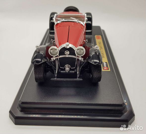 Модель Bburago Bugatti Type 55
