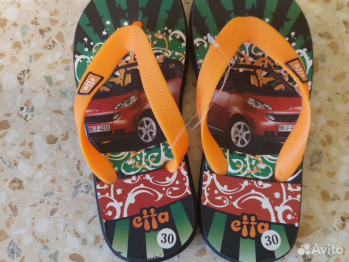 Сланцы детские новые