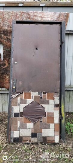 Дверь металлическая с коробкой