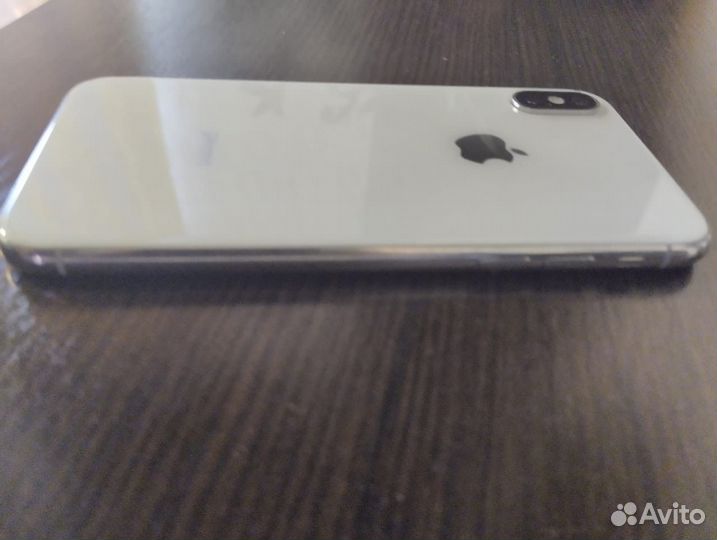 iPhone X, 64 ГБ