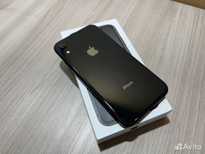 iPhone Xr, 128 ГБ