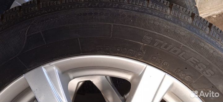 Зимняя резина 215 60 r16 на дисках Шкода