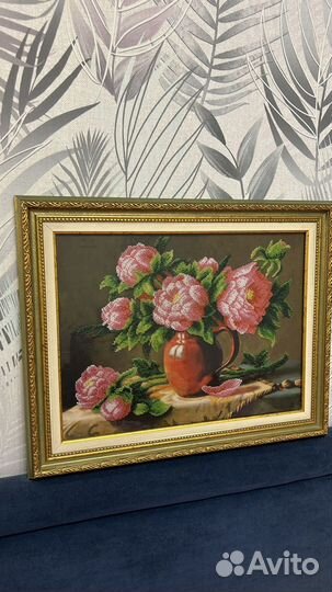 Картина вышитая крестом бисером Пионы