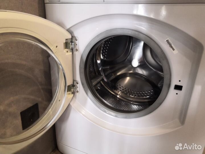Стиральная машина hotpoint ariston