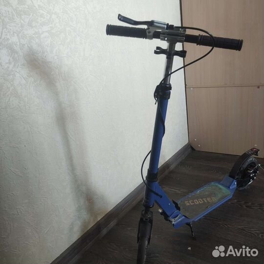 Самокат с дисковым тормозом