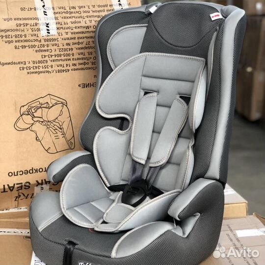 Новые Автокресла универсальные 9-36кг