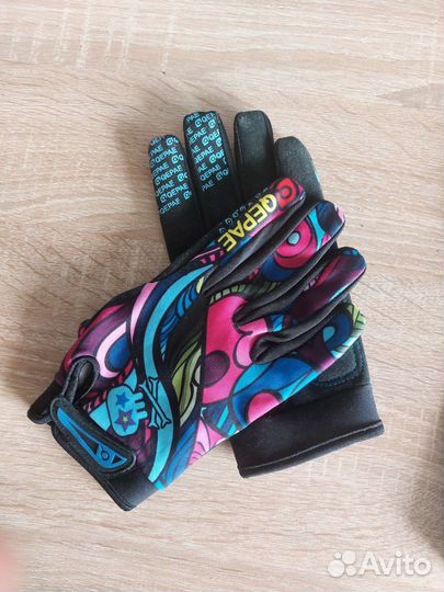 Перчатки для велосипда