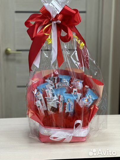 Подарок из киндера