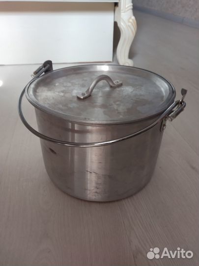 Тренога котелок