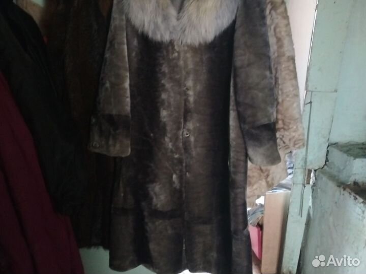 Шуба мутон с лисьем воротом