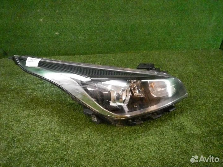 Фара правая Kia Rio